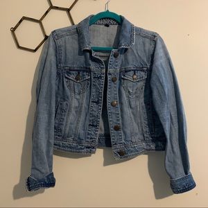 ⭐️3/$30⭐️ American Eagle cropped jean jacket